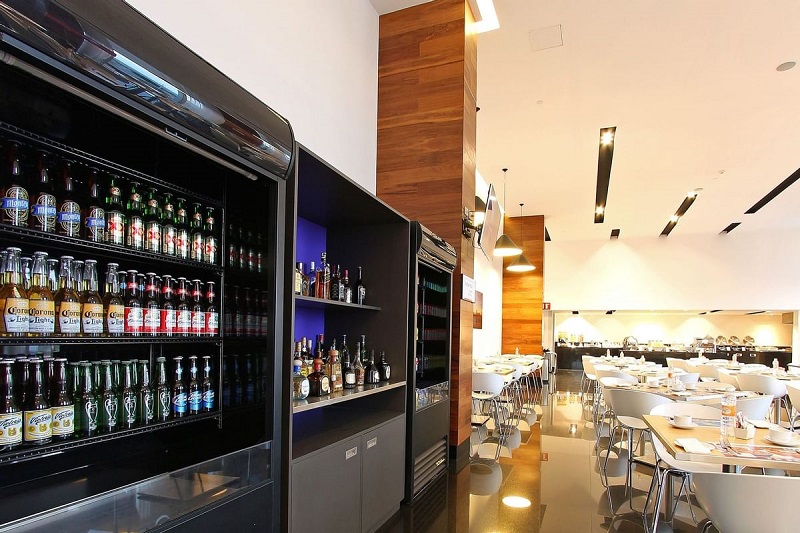 La Isla en los hoteles Fiesta Inn es un concepto práctico y funcional para bebidas, refrigerios y snack saludables