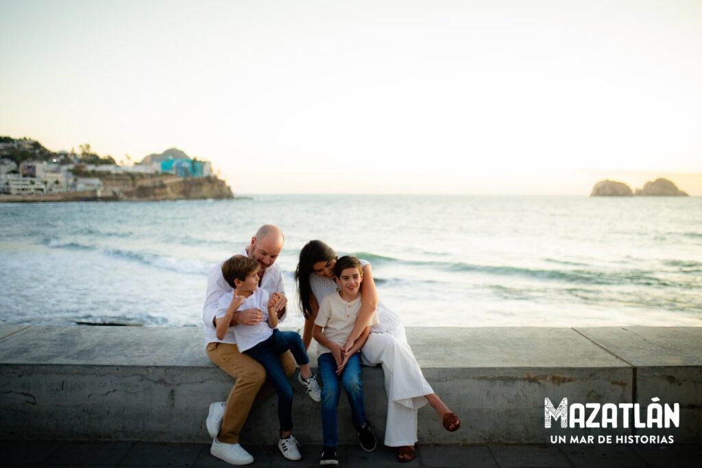 Descubre Mazatlán en sus playas, malecón y gastronomía